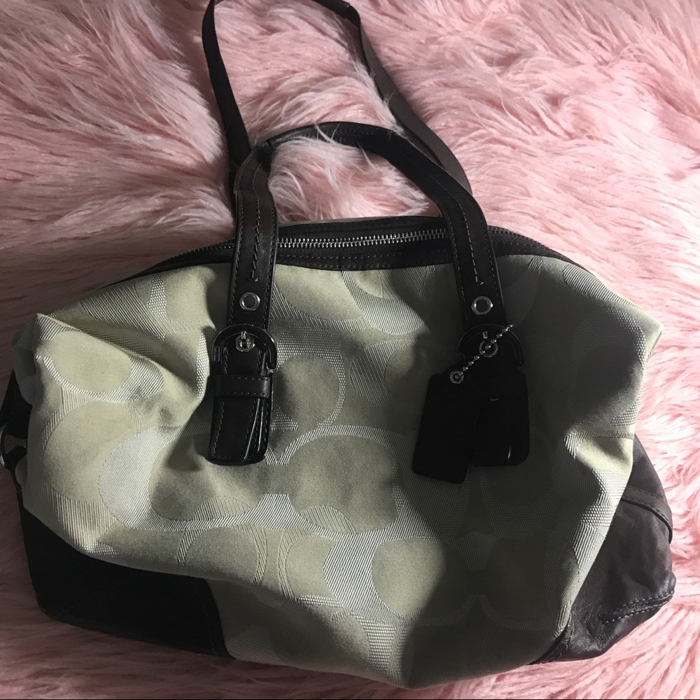 Authentic Tan Coach Purse 👛👜✨✨